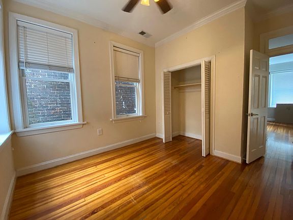 3rd image of 509 Prince St #2A
