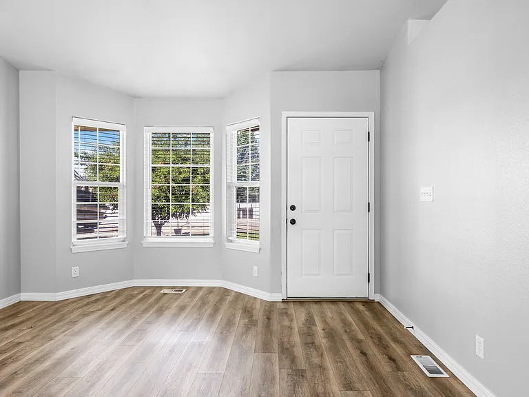 3812 S Springfield Ave — Photo 26