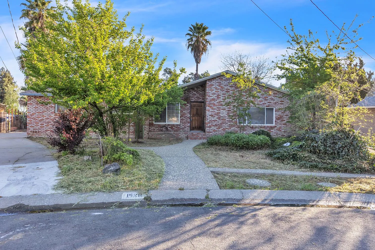 1528 Rancho Way photo 1