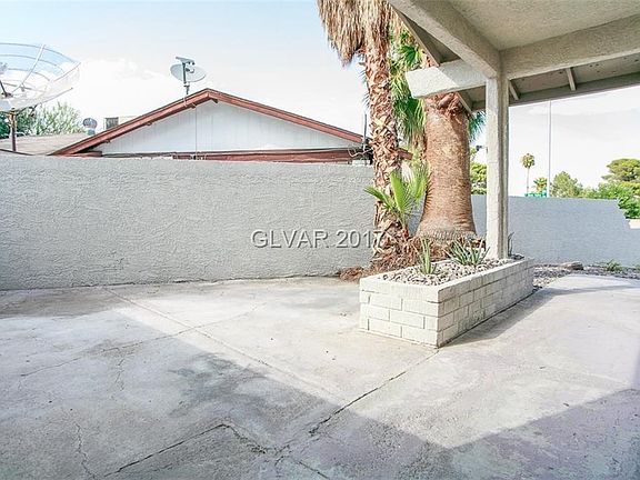 3rd image of 4113 River Valley St