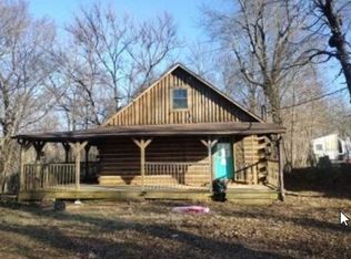 107 E Locust Grove Rd, Utica, KY 42376