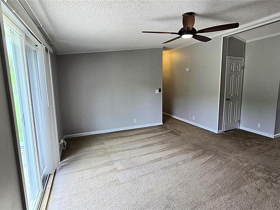4th image of 311 Buck Hollow Ct