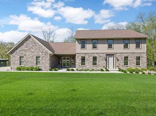 3009 Woodland Ridge Dr NE, Iowa City, IA 52240