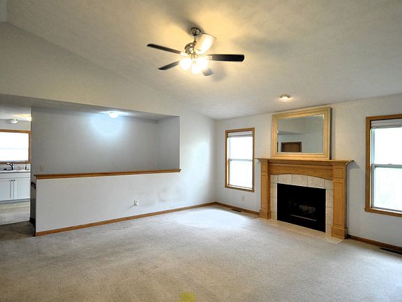 2nd image of 12318 Meadow Dr