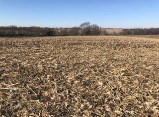 000 Hickory Hills Rd, Sterling, IL 61081