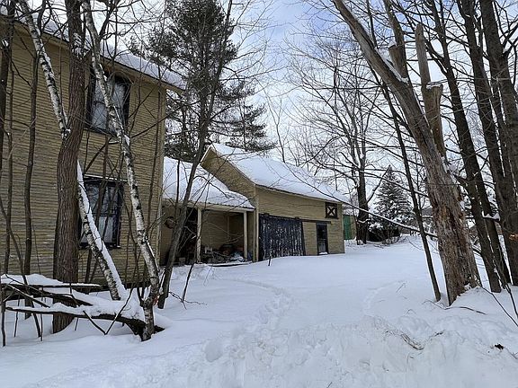 3rd image of 776 Fairfax Road