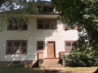 510 26th St, Moline, IL 61265