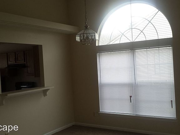 3rd image of 11910 E Hartland Dr