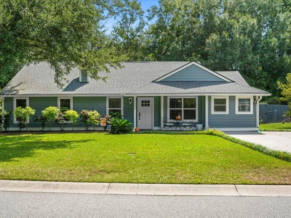 1090 Oakcrest Dr, Charleston, SC 29412