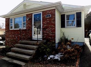 10 Paolino St, Providence, RI 02909