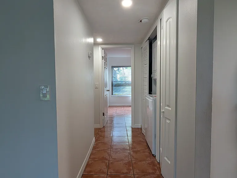 5102 Puritan Cir #5101 — Photo 8