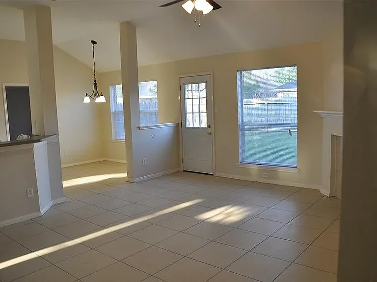 22122 Nobles Crossing Dr — Photo 5