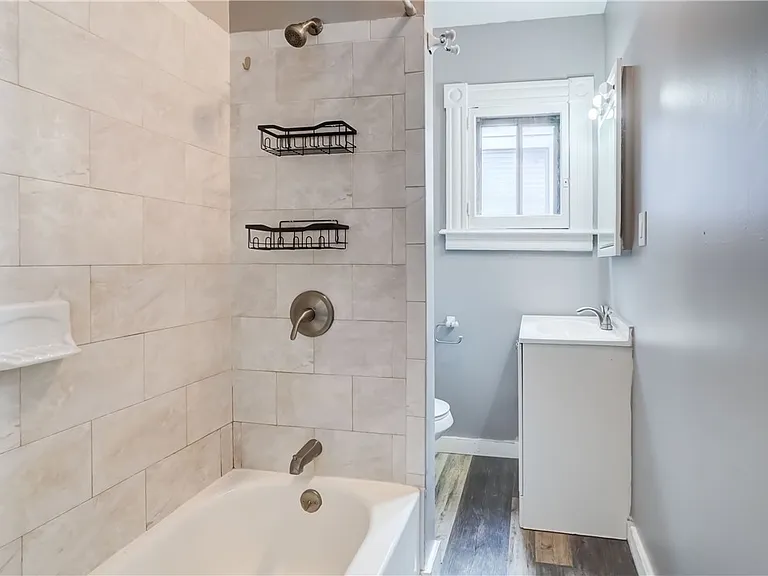 161-163 Hamilton St #1 — Photo 16
