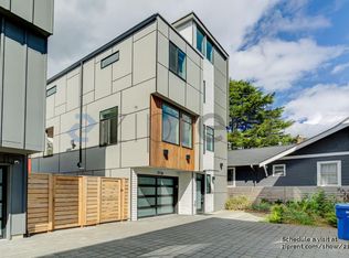 718 N 49th St, Seattle, WA 98103