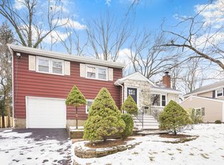 24 Gilbert Ave, Paramus, NJ 07652