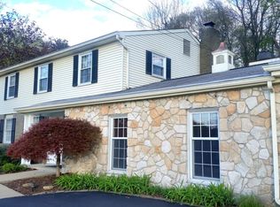 2361 Giant Oaks Dr, Pittsburgh, PA 15241