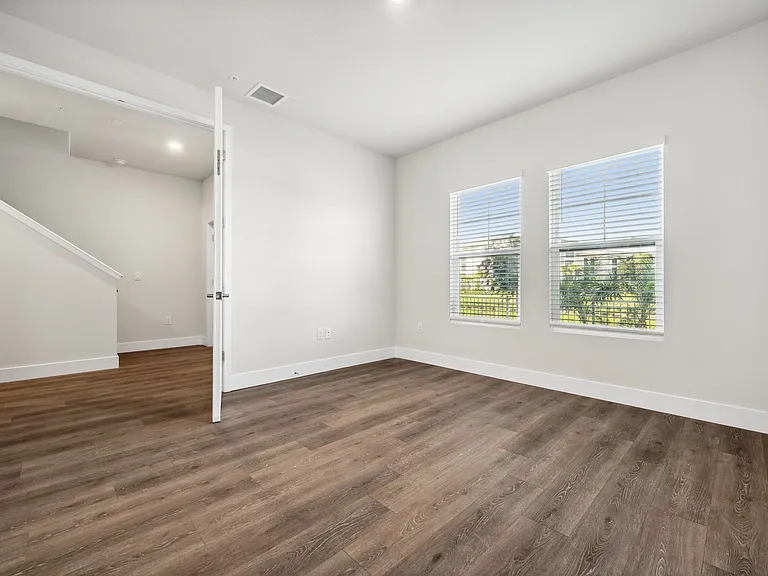 7244 Sutton Ln — Photo 21