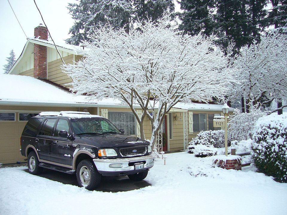 2nd image of 9325 46th Dr NE