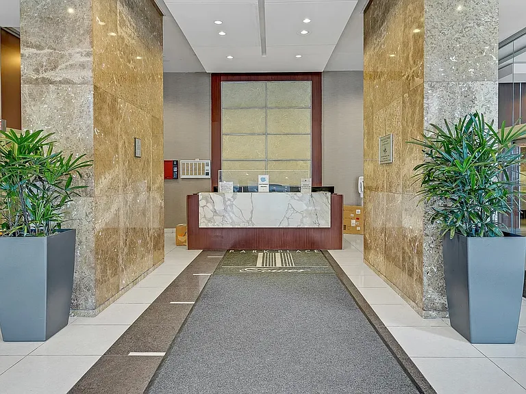 655 W Irving Park Rd #5305 — Photo 19