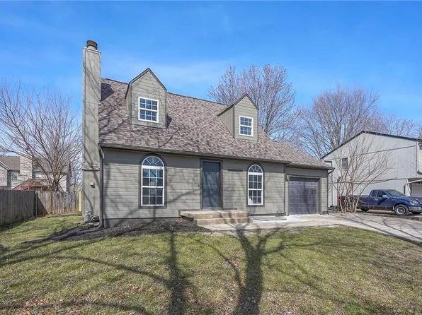 804 E Parma Way, Gardner, KS 66030