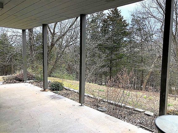 3rd image of 28 Spinnaker Ln