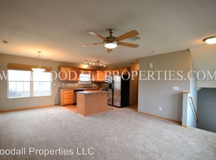 4402 152nd St, Urbandale, IA 50323