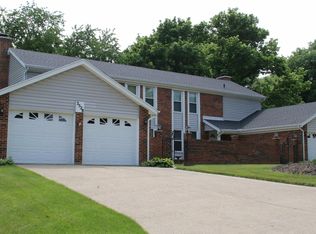 2528 Valais Ct, Centerville, OH