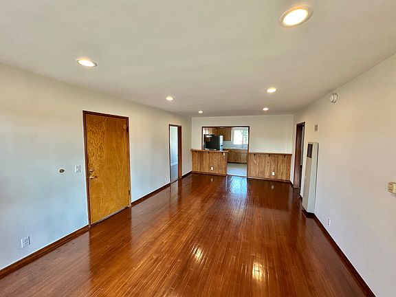 5th image of 4232 W 1st St APT 4