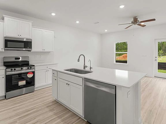 4th image of 47 Mamba Ln