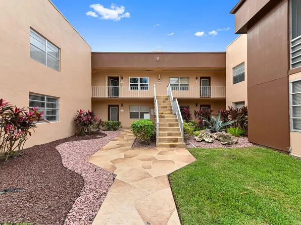 490 Burgundy K, Delray Beach, FL 33484