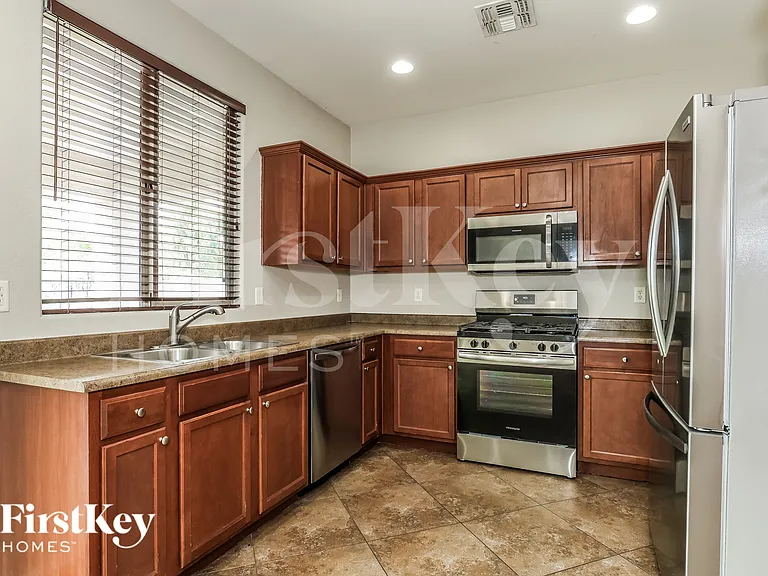 6920 W Harwell Rd — Photo 8