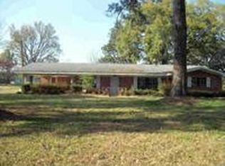 1024 E Carroll St, Coushatta, LA 71019