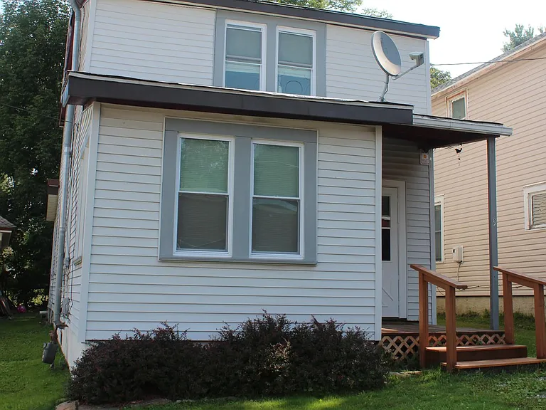 9 Lincoln Ave — Photo 1