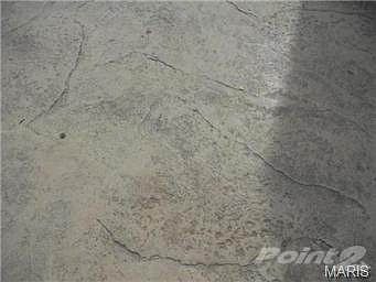 STAMPED CONCRETE POOL DECKING