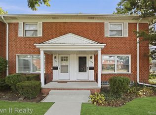 7022 Garling Dr, Dearborn Heights, MI 48127