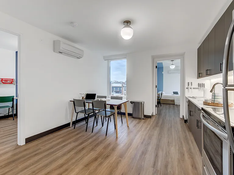 186 N 6th St #207 — Photo 15