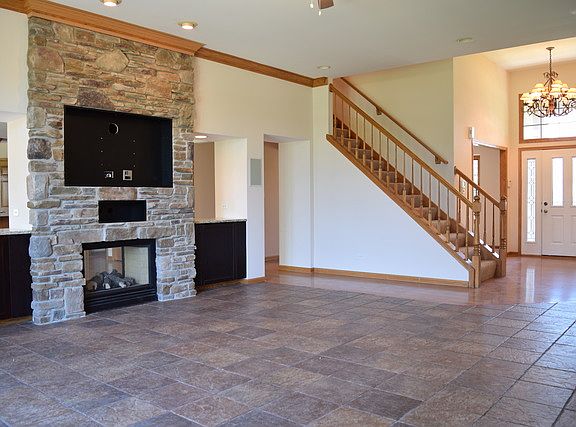 5th image of 13440 Jones Ct