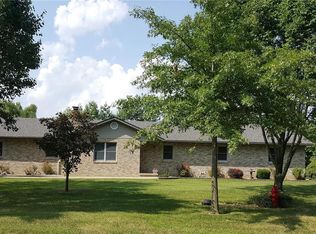 10837 Lake Rd, Highland, IL 62249