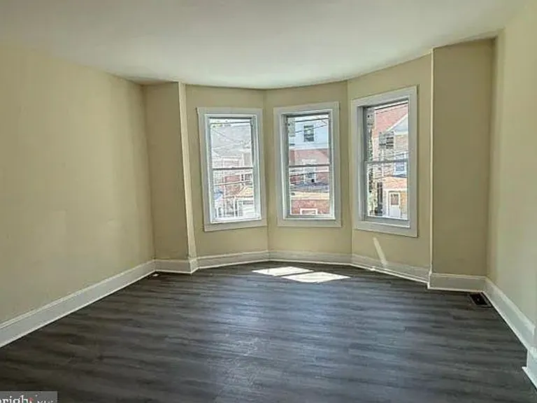 510 N Hermitage Ave — Photo 6