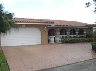 15011 Dunbarton Pl, Miami Lakes, FL 33016