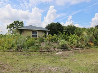 402 Tulip Dr, Sebastian, FL 32958