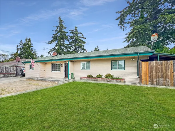 19542 2nd Avenue S, Des Moines, WA 98148