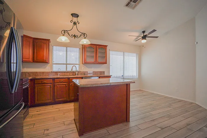 15614 N 34th St — Photo 6