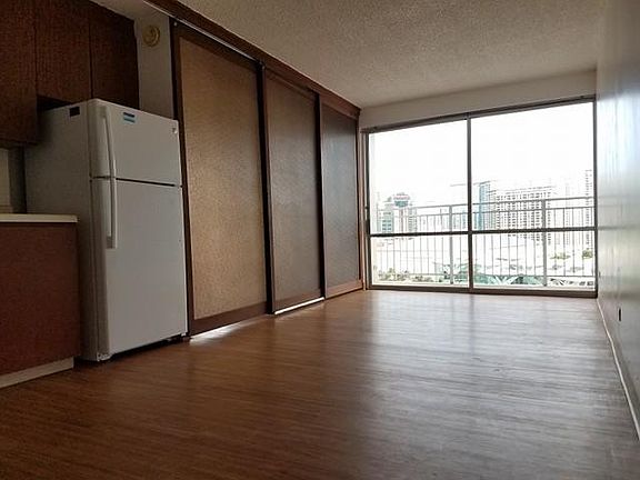 3rd image of 1655 Makaloa St APT 1610