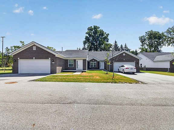 5th image of 26640 Orchard Lake Rd