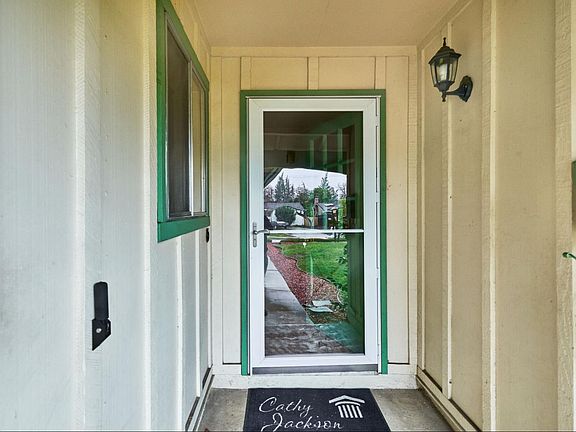 2nd image of 4285 Gayle Dr