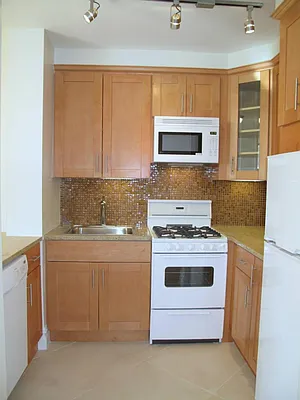 Rented by Town Residential | media 14