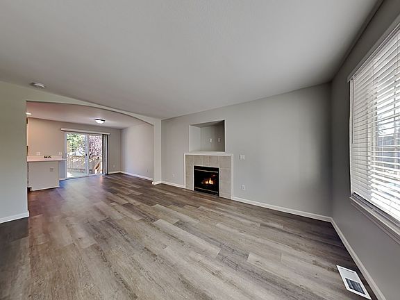 5th image of 19711 84th Ave E