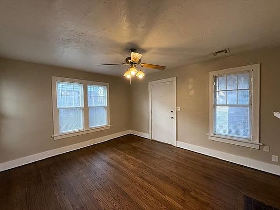 3rd image of 2542 NW 12th St