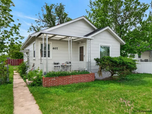 607 E 4th St, Cheyenne, WY 82007